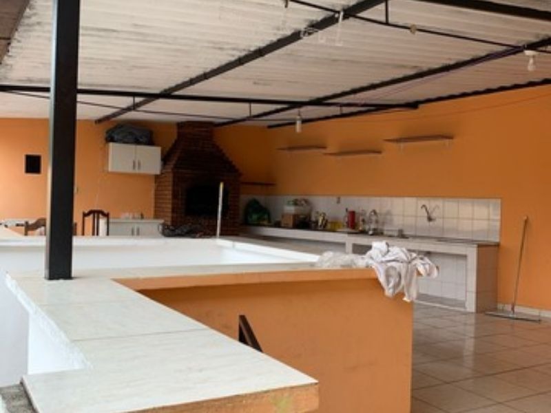 Casa à venda com 3 quartos, 241m² - Foto 18