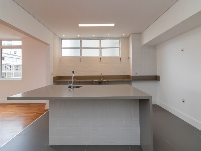 Apartamento à venda com 3 quartos, 270m² - Foto 19