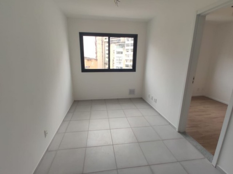 Apartamento à venda com 2 quartos, 37m² - Foto 2