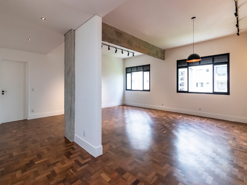 Apartamento à venda com 3 quartos, 212m² - Foto 1