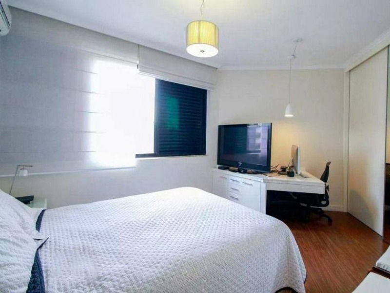 Apartamento à venda com 3 quartos, 201m² - Foto 11