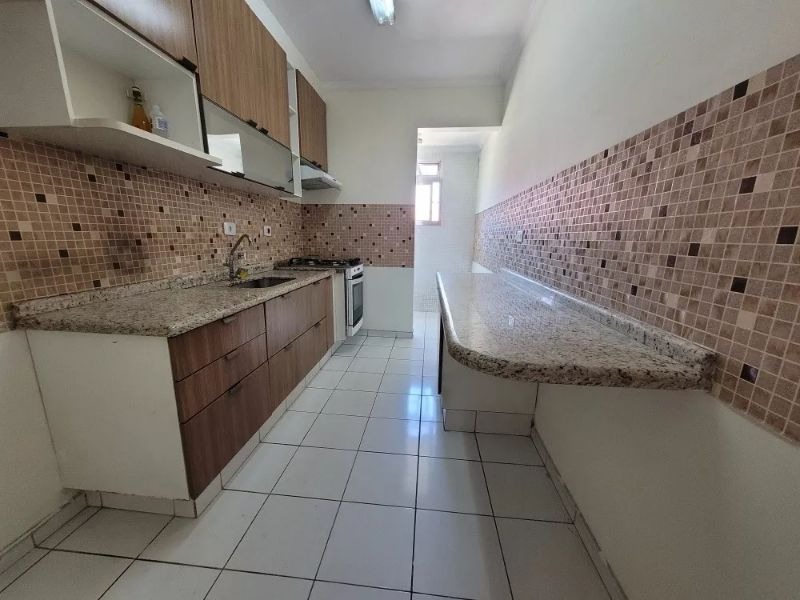 Apartamento à venda com 2 quartos, 60m² - Foto 4