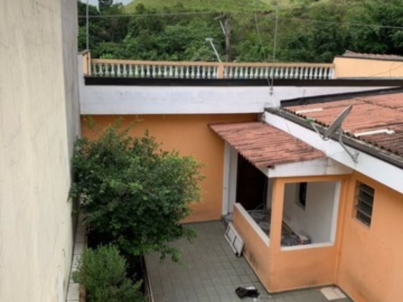 Casa à venda com 3 quartos, 241m² - Foto 19