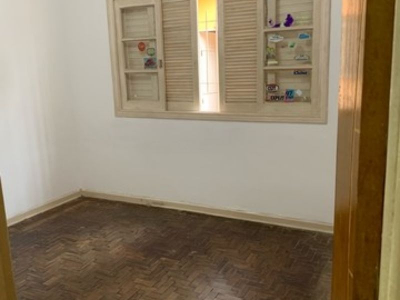 Casa à venda com 3 quartos, 241m² - Foto 11