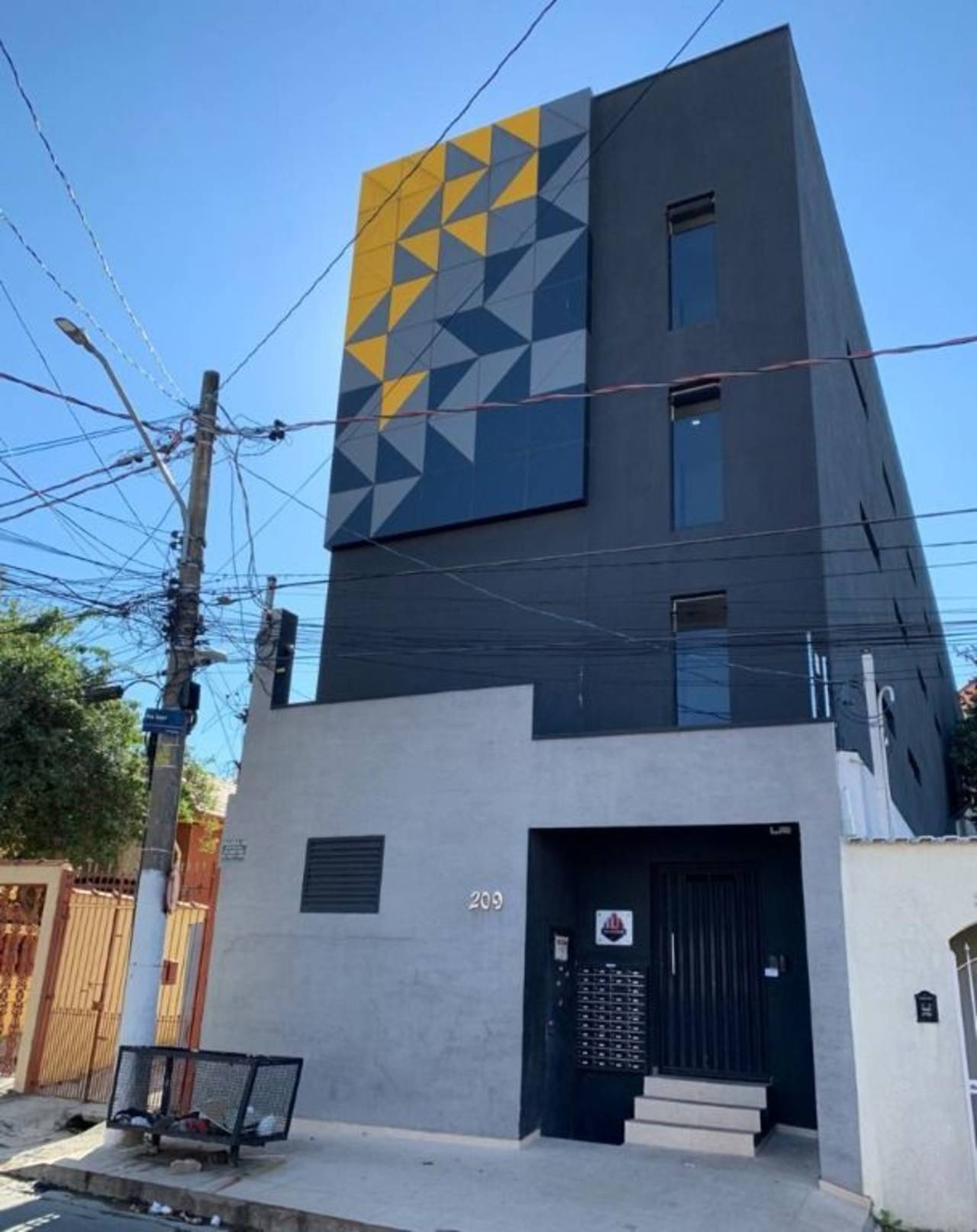 Prédio Inteiro - Foto 1