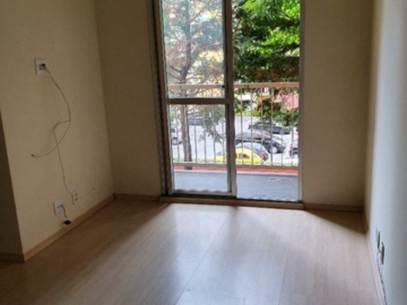 Apartamento à venda com 2 quartos, 48m² - Foto 3