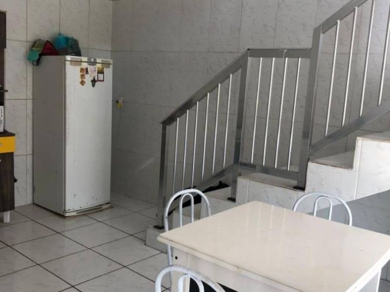 Casa à venda com 4 quartos, 180m² - Foto 15