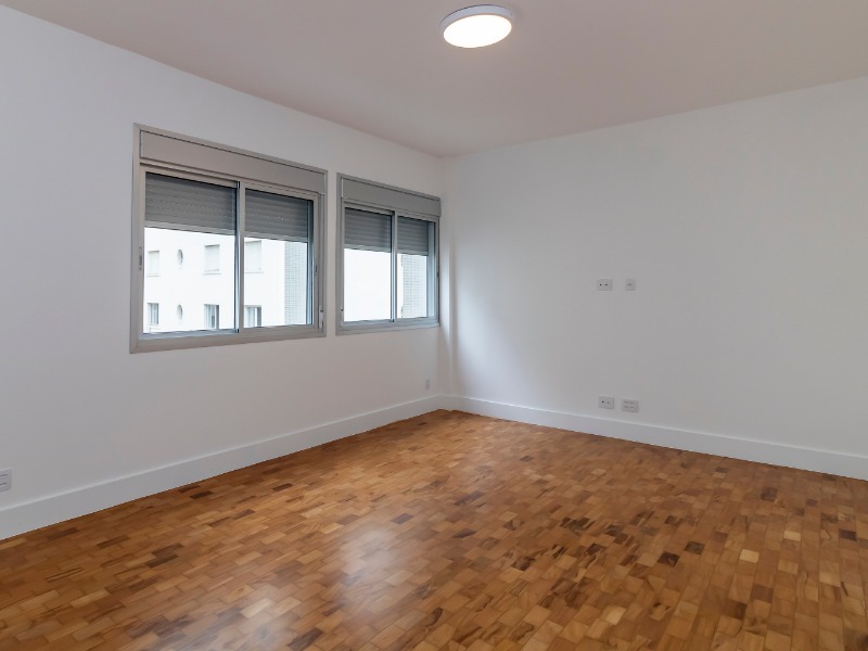 Apartamento à venda com 3 quartos, 270m² - Foto 11