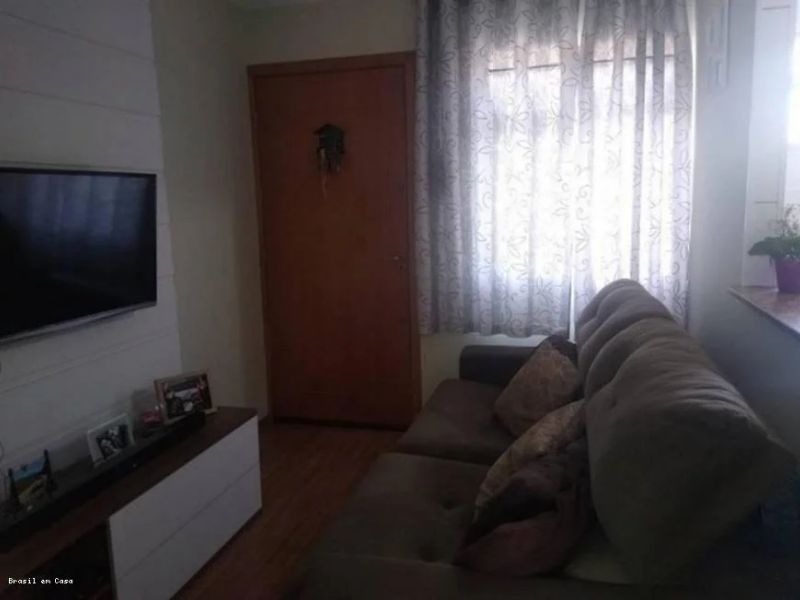 Apartamento à venda com 2 quartos, 46m² - Foto 1