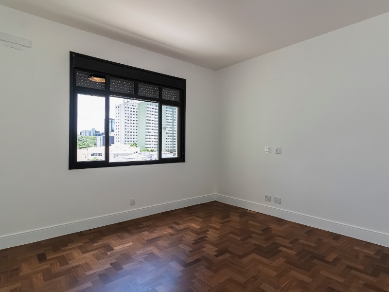 Apartamento à venda com 3 quartos, 212m² - Foto 14