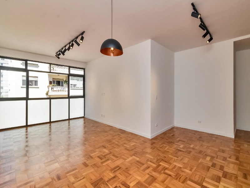 Apartamento à venda com 3 quartos, 133m² - Foto 1