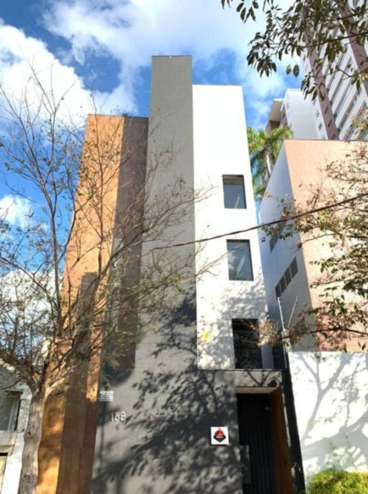 Prédio Inteiro - Foto 1