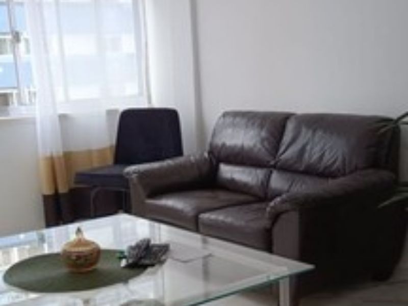 Apartamento à venda com 2 quartos, 75m² - Foto 3