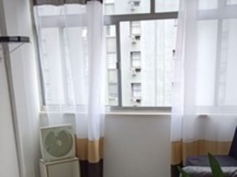 Apartamento à venda com 2 quartos, 75m² - Foto 4