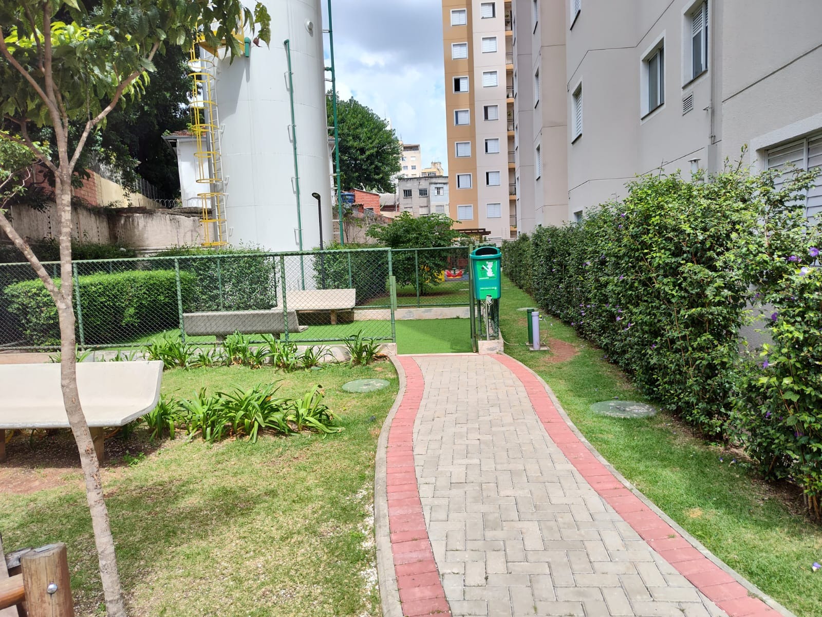 Apartamento à venda com 2 quartos, 42m² - Foto 23