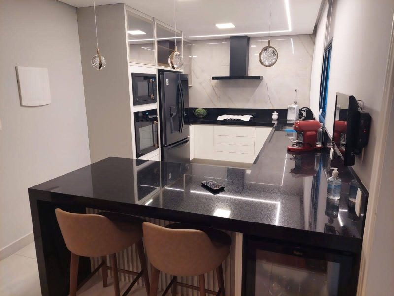 Apartamento à venda com 3 quartos, 128m² - Foto 5