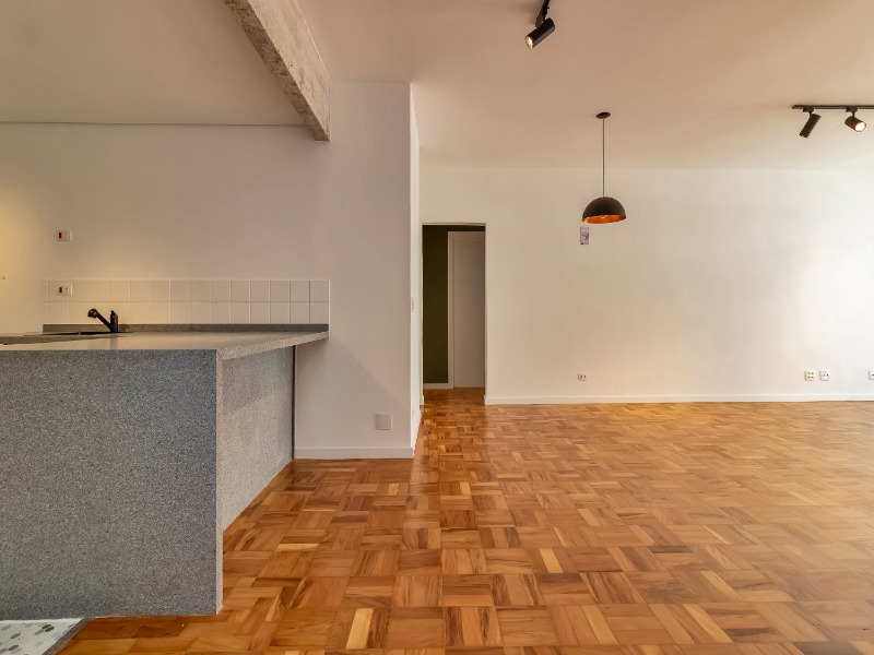 Apartamento à venda com 3 quartos, 133m² - Foto 2