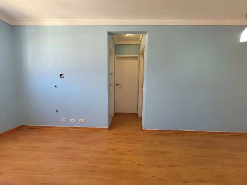 Apartamento à venda com 2 quartos, 60m² - Foto 2