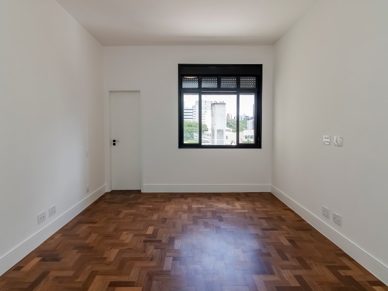 Apartamento à venda com 3 quartos, 212m² - Foto 13