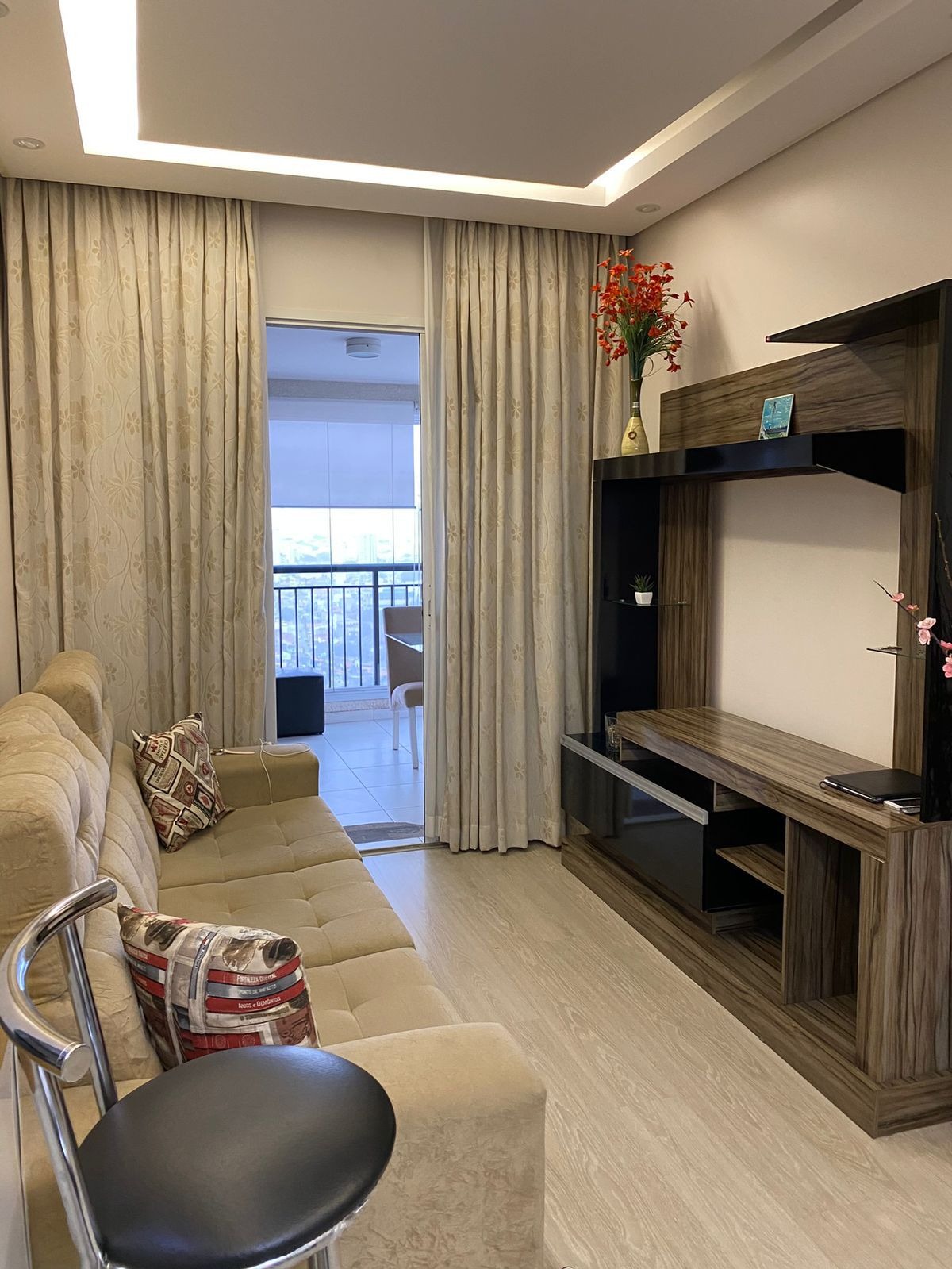 Apartamento à venda com 2 quartos, 68m² - Foto 1