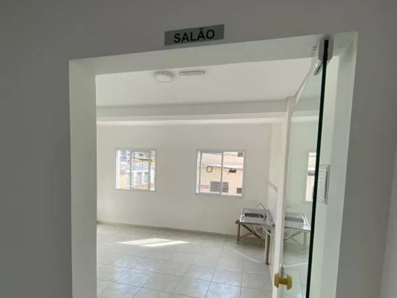 Apartamento à venda com 2 quartos, 35m² - Foto 11