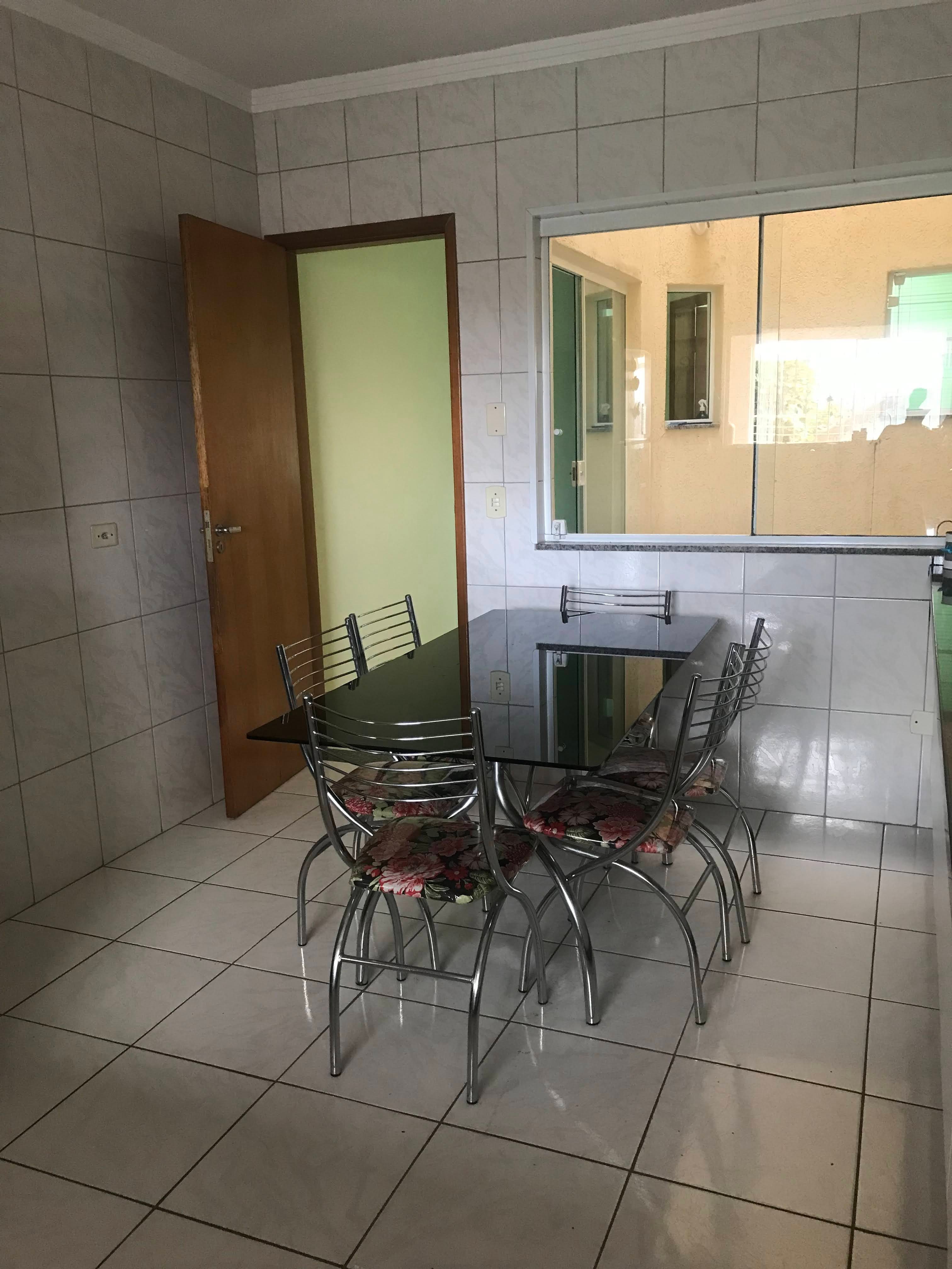 Casa à venda com 3 quartos, 200m² - Foto 3