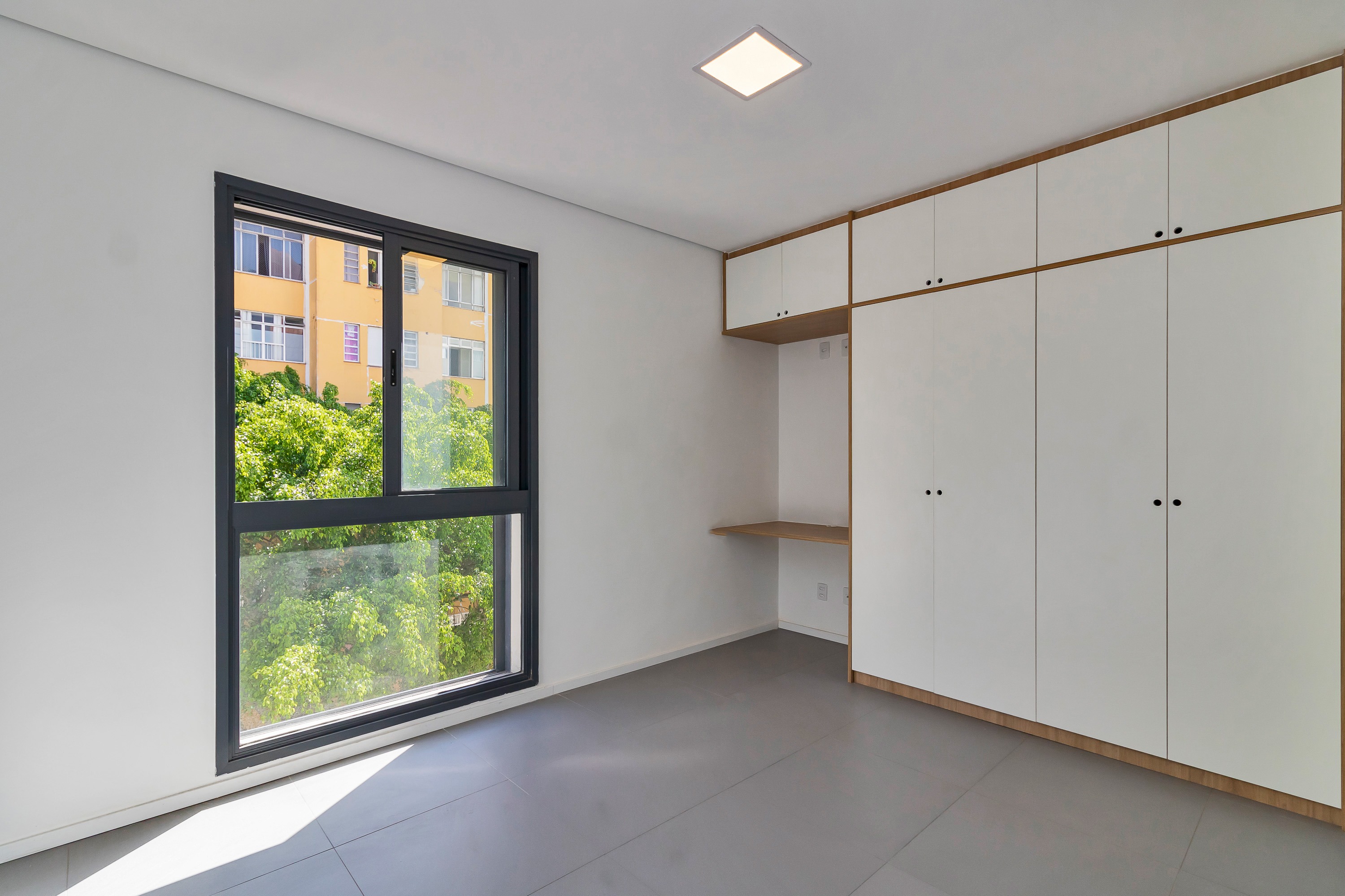 Apartamento à venda com 1 quarto, 24m² - Foto 2