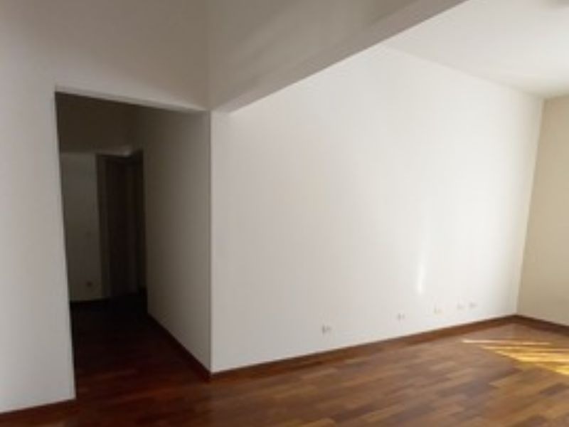 Apartamento à venda com 3 quartos, 102m² - Foto 2