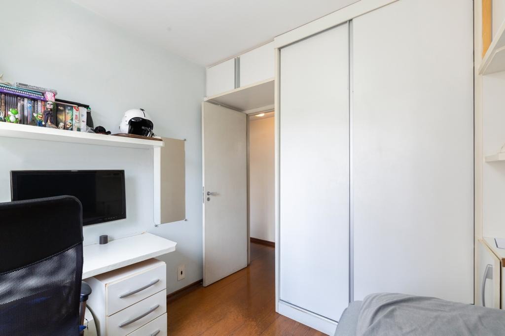 Apartamento à venda com 3 quartos, 80m² - Foto 11