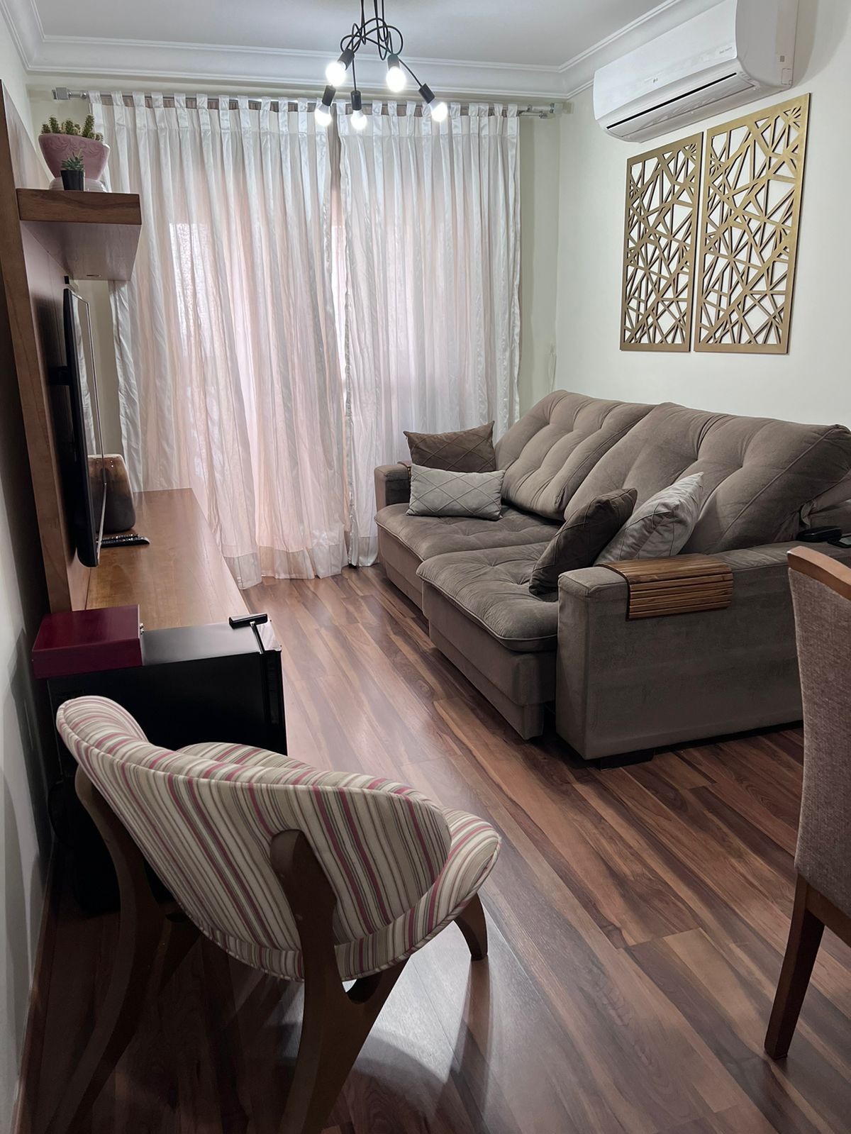 Apartamento à venda com 3 quartos, 70m² - Foto 1