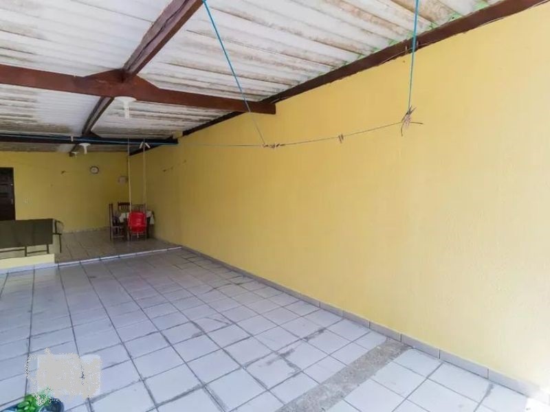 Casa à venda com 3 quartos, 150m² - Foto 25