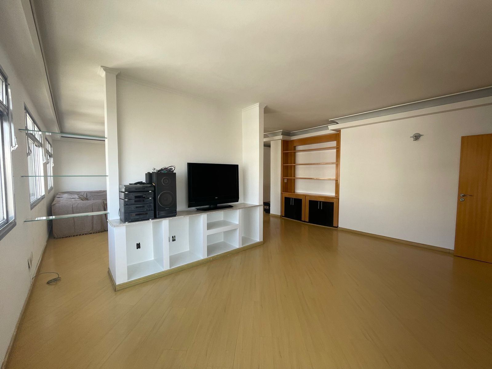 Apartamento à venda com 3 quartos, 230m² - Foto 36