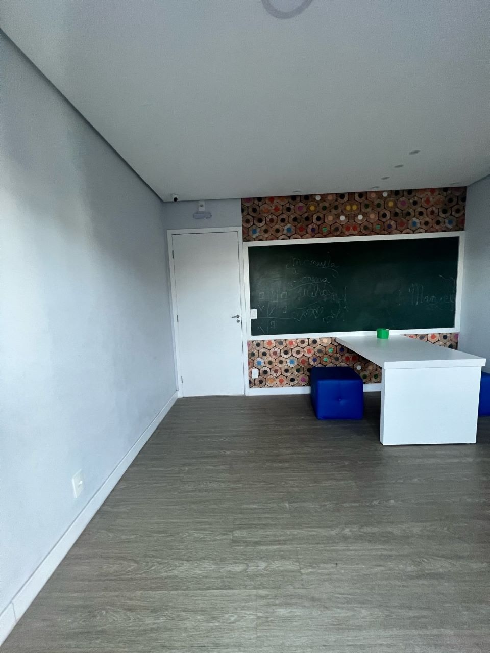 Apartamento à venda com 2 quartos, 40m² - Foto 17