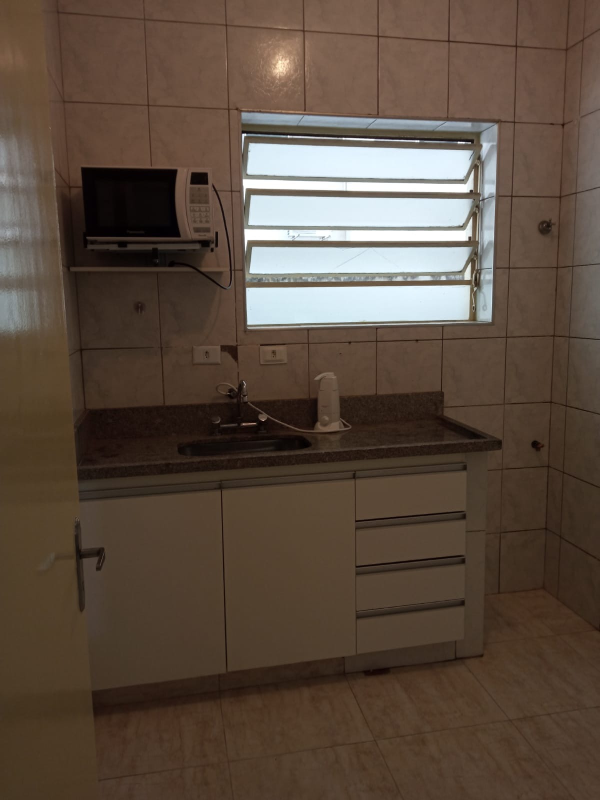 Apartamento à venda com 2 quartos, 65m² - Foto 2