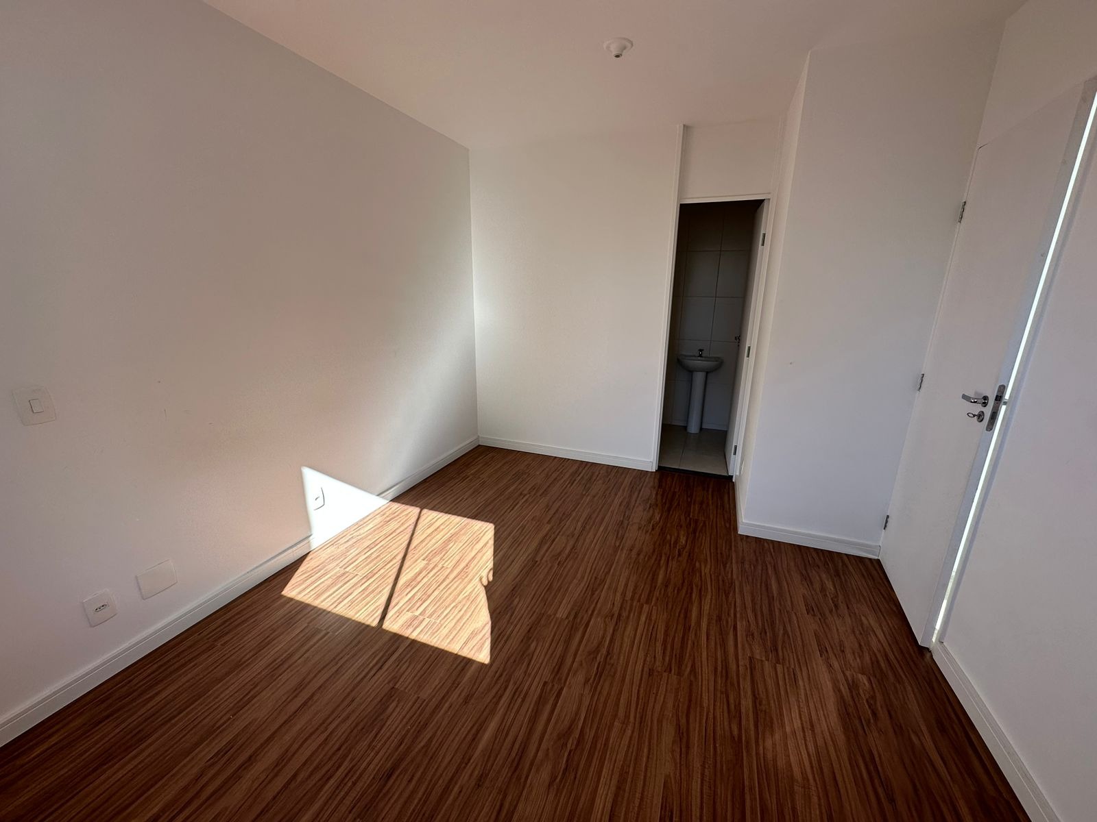 Apartamento à venda com 1 quarto, 35m² - Foto 11