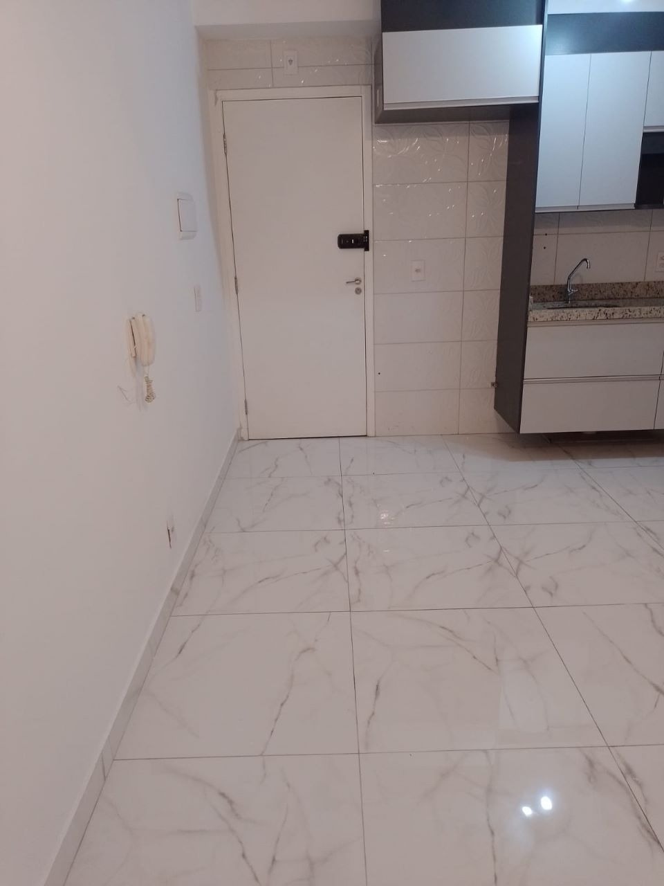 Apartamento à venda com 2 quartos, 40m² - Foto 5