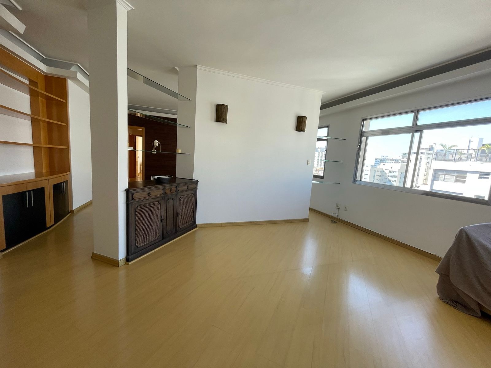 Apartamento à venda com 3 quartos, 230m² - Foto 6