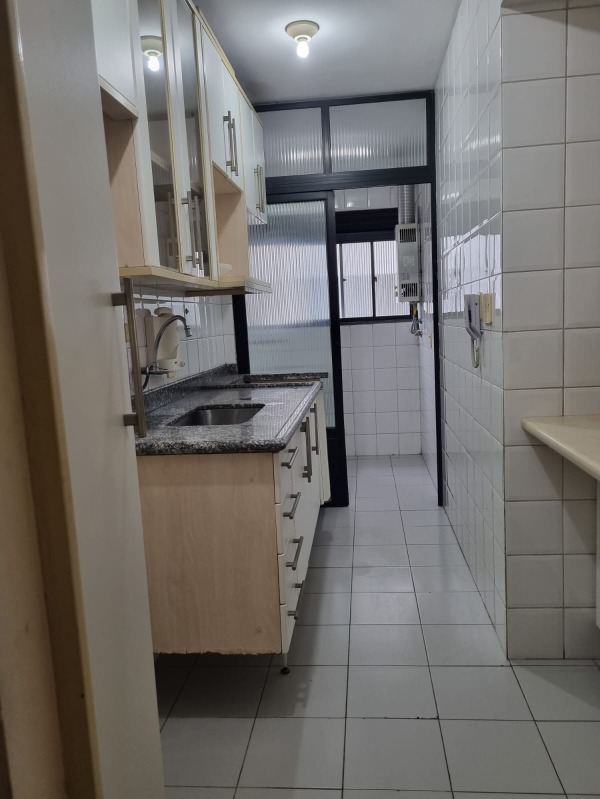 Apartamento à venda com 2 quartos, 57m² - Foto 9