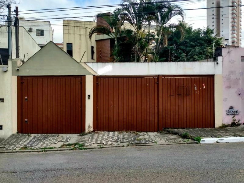 Casa à venda com 3 quartos, 177m² - Foto 1