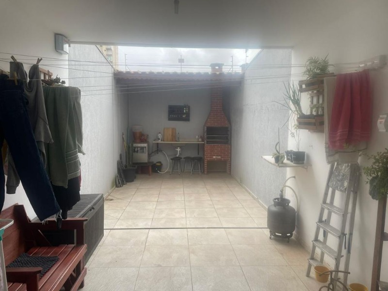 Casa à venda com 3 quartos, 200m² - Foto 6