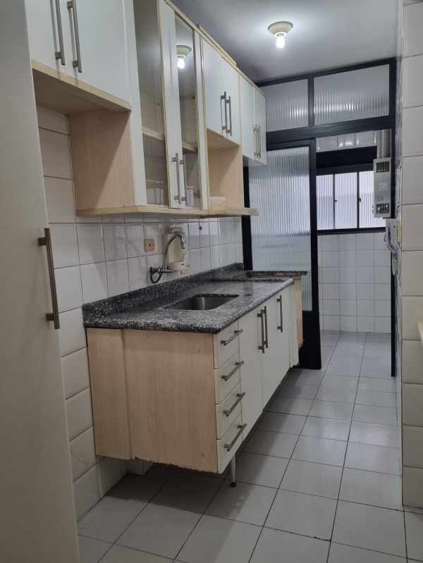 Apartamento à venda com 2 quartos, 57m² - Foto 10