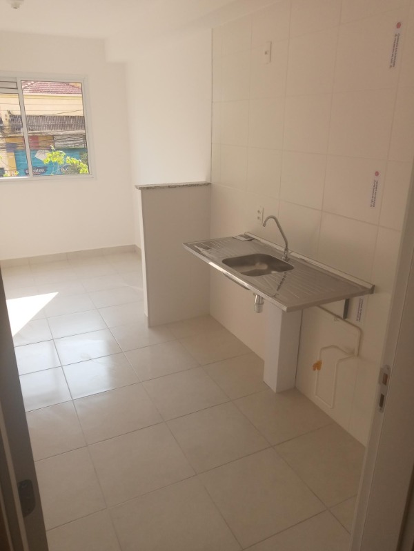 Apartamento à venda com 1 quarto, 27m² - Foto 2