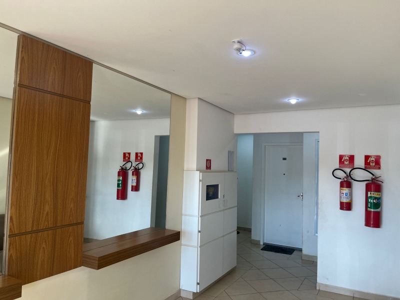 Apartamento à venda com 2 quartos, 46m² - Foto 31