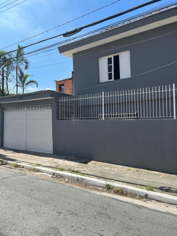 Casa à venda com 2 quartos, 100m² - Foto 3