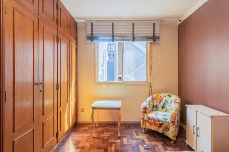 Apartamento à venda com 3 quartos, 186m² - Foto 4