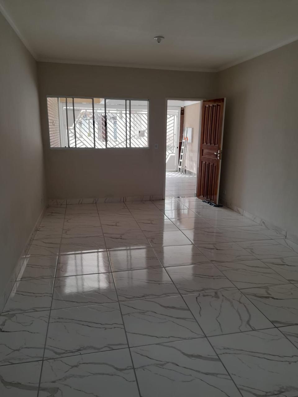 Casa à venda com 3 quartos, 160m² - Foto 2