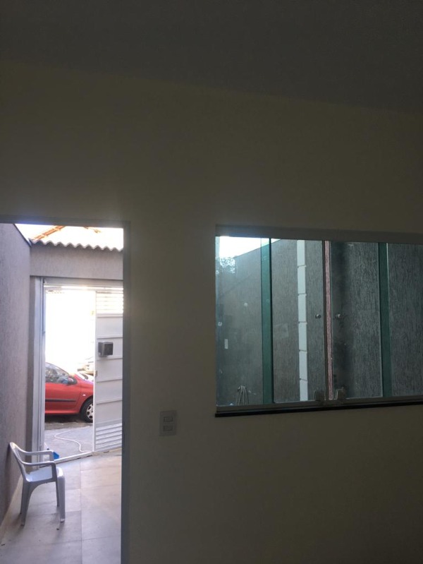 Casa à venda com 3 quartos, 95m² - Foto 2