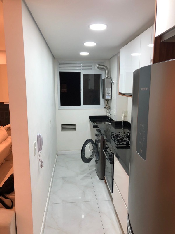 Apartamento à venda com 2 quartos, 56m² - Foto 3