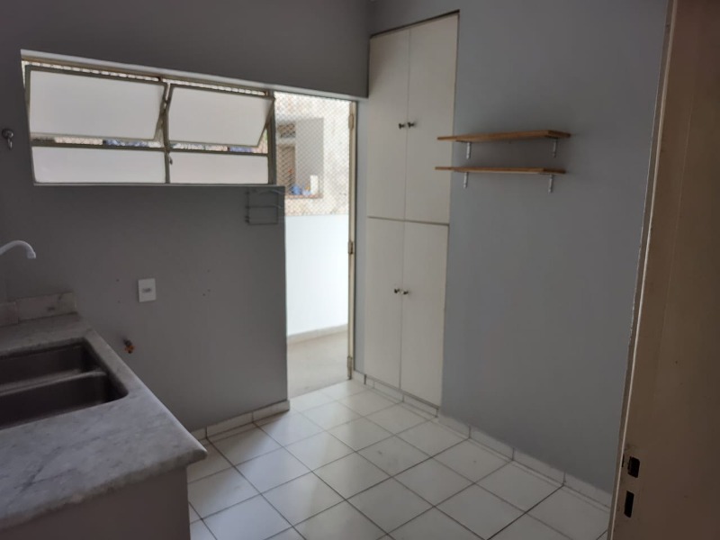 Apartamento para alugar com 2 quartos, 98m² - Foto 5