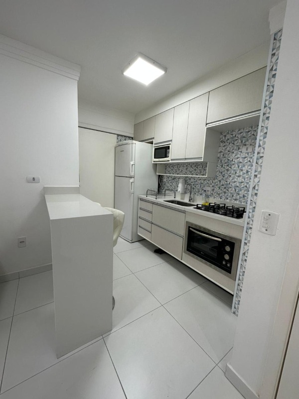 Apartamento à venda com 1 quarto, 28m² - Foto 8